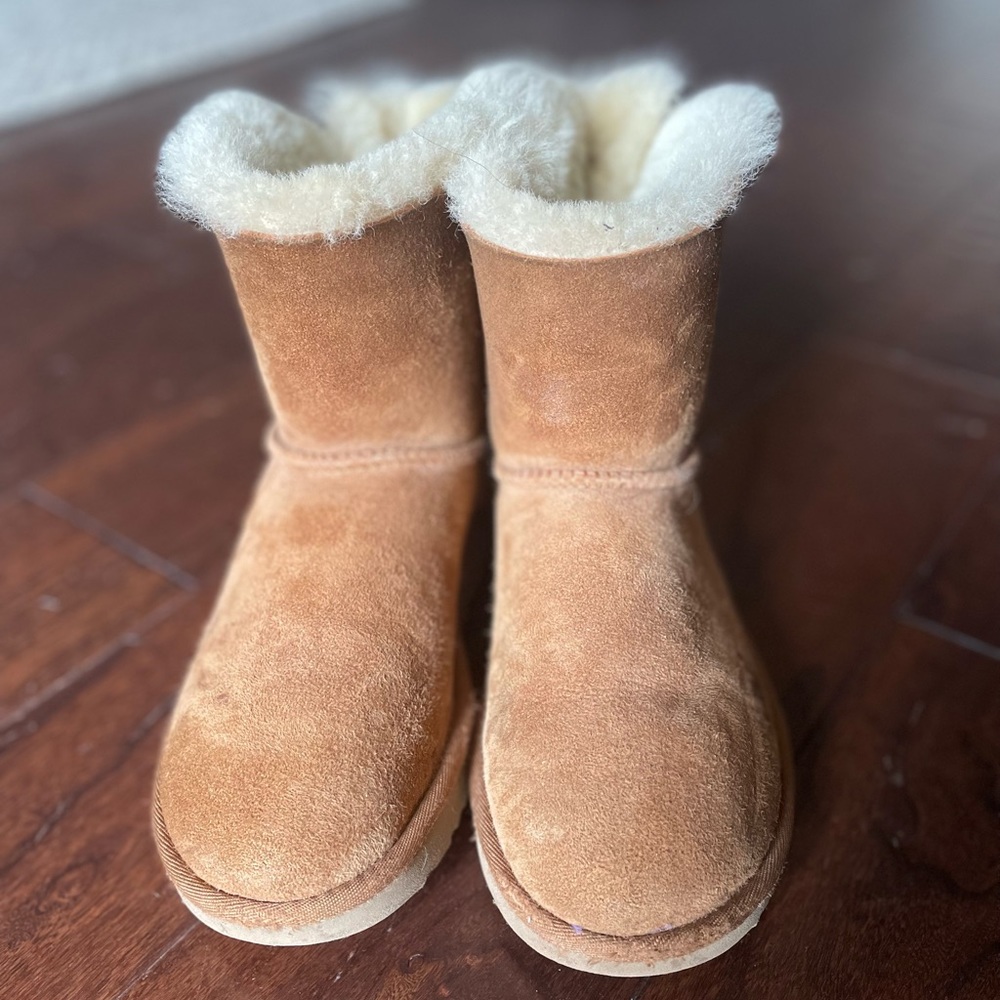 Women Mini Bailey Bow Uggs